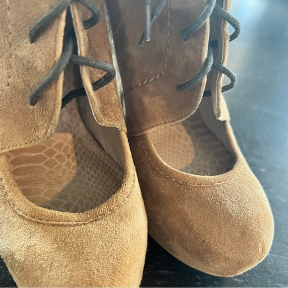 Matiko cut out wedge lace up ankle boots size 7.5 - Picture 3 of 8